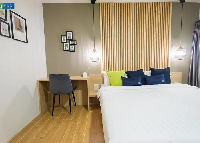 Hotel Zayn Express &